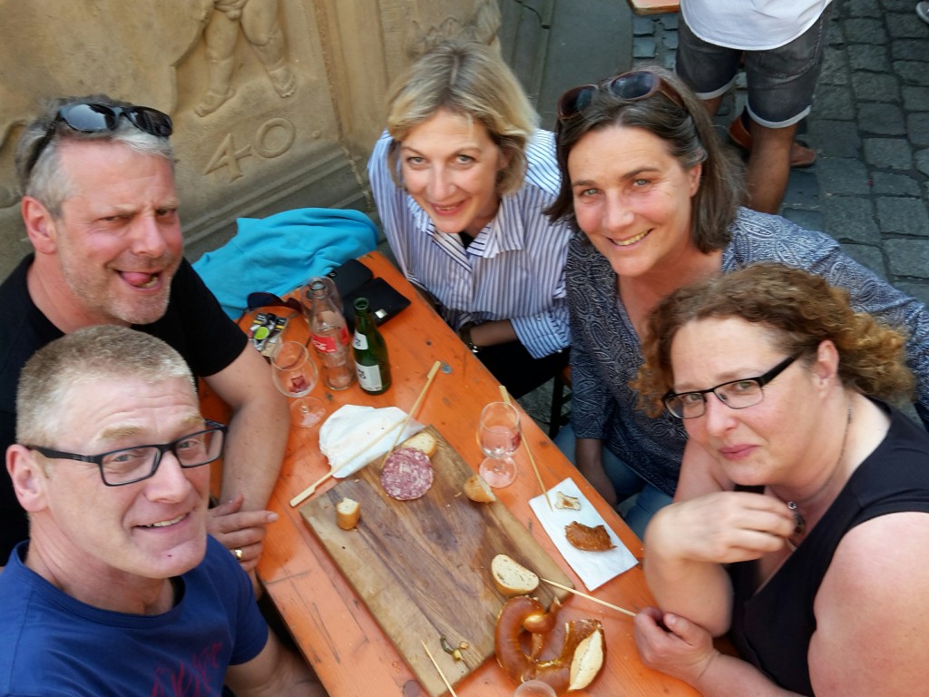 Die Einumer Weinguilde.